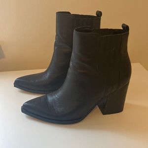 Marc Fisher Oshay Pointed toe bootie, black leather, size 8.5